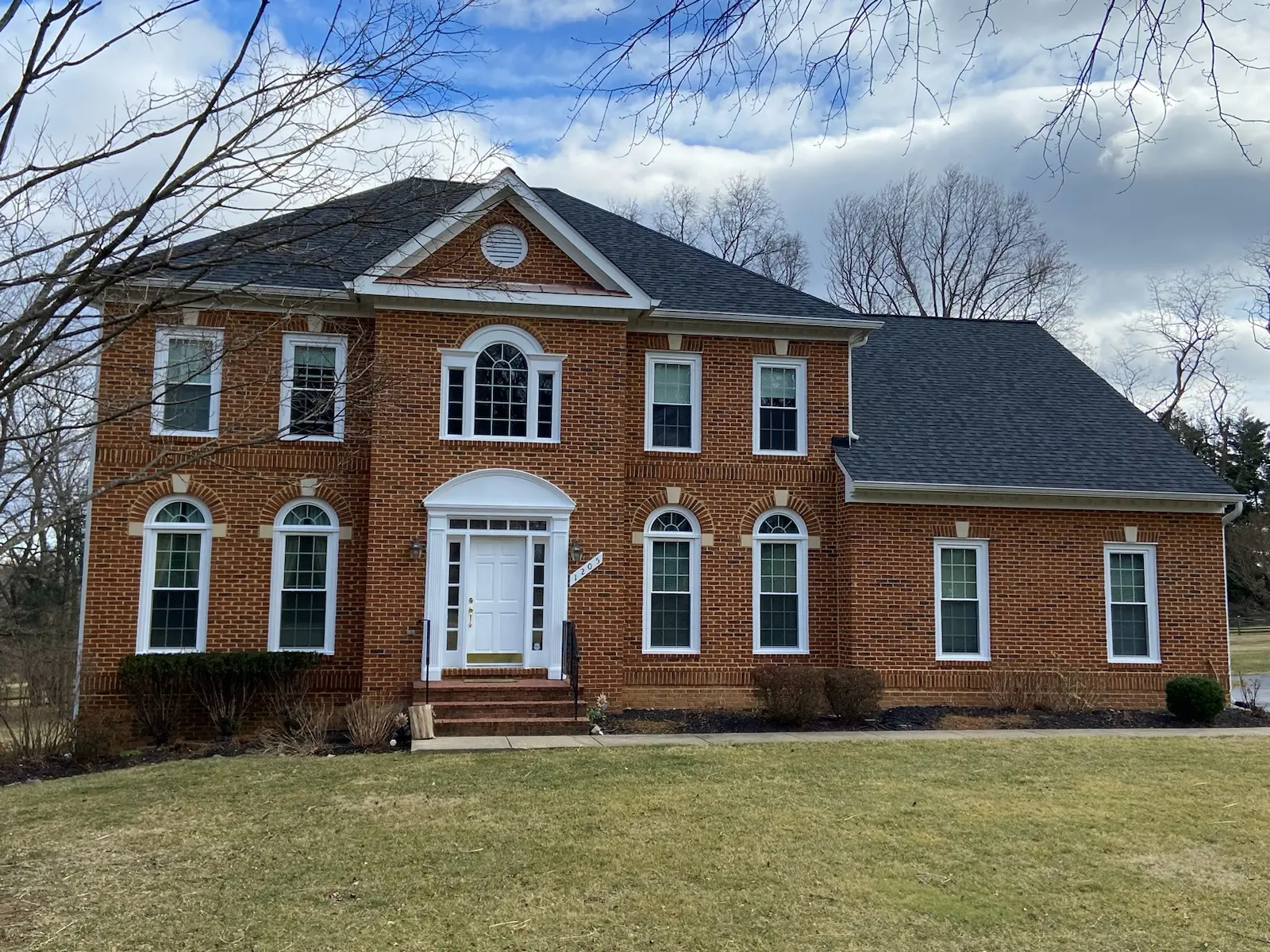 Brick Georgian with palladian windows